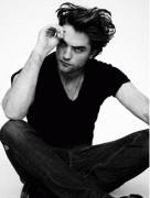 Robert Pattinson - Page 8 70d0b871635179