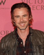 Sam Trammell at the Victoria's Secret Party E8d91b81105853