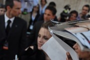 A few new/old Kristen fan photos from the Eclipse fan event in Rome  Cb0e1194158741