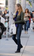 Nov 26, 2010 - Elizabeth Berkley - The Urth Cafe in Beverly Hills 6cf7ff108483100