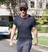 27 Septiembre-Rob en Los Angeles el 26 de Septiembre 2011 6a58a7151230907