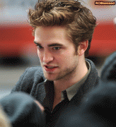 Robert Pattinson - Page 7 3b5d9e65207135