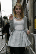 Emma Roberts 91245067912737