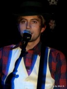 Jackson Rathbone - Imagenes/Videos de Paparazzi / Estudio/ Eventos etc. - Página 15 6db7e8112717508