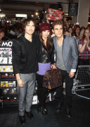 'The Vampire Diaries' Cast Meet Fans at HMV 59c1ba83172964