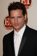 Peter Facinelli at an Emmy after party B61de695917856