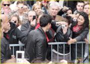 Taylor Lautner Orange Store Signing 89f89875659887