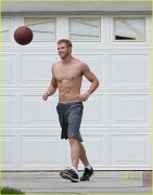 Kellan Lutz: Shirtless Basketball with Dickey Doo! 11827a99877332