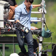 HQ pics of Taylor Lautner on the set of 'Abduction' - July 14th, 2010 E98ac388639685