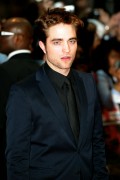 Robert Pattinson - Página 36 4479f7132994525