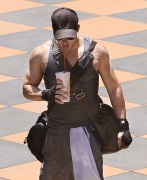 Kellan Lutz leaving the gym - July 22nd, 2010 A1a71e89749206