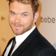 Kellan Lutz - Imagenes/Videos de Paparazzi / Estudio/ Eventos etc. - Página 18 5e0e10132800853