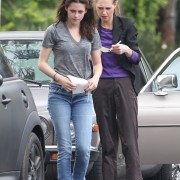 Kristen Stewart - Imagenes/Videos de Paparazzi / Estudio/ Eventos etc. - Página 16 49f0ef140600070