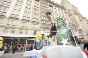 Nov 25, 2010 - Miranda Cosgrove - "Macy's Thanksgiving Day" 84th Annual Parade In NYC E53f8c108219546