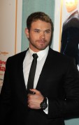 Kellan Lutz - Imagenes/Videos de Paparazzi / Estudio/ Eventos etc. - Página 18 75b251132768684