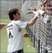 Iker Casillas - Page 2 06fe3c118144352