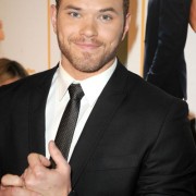 Kellan Lutz - Imagenes/Videos de Paparazzi / Estudio/ Eventos etc. - Página 18 0b4c83132787492