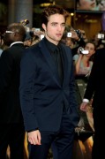 Robert Pattinson - Página 36 7881e3132994874