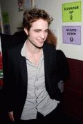 Robert Pattinson - Page 8 B7995648900555