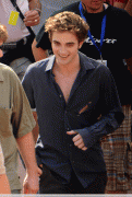 Pics of Robert Pattinson in Montepulciano — Dots Removed C58dce76210195