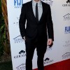 Kellan Lutz - Imagenes/Videos de Paparazzi / Estudio/ Eventos etc. - Página 18 A98fd5131925264