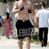 Kellan Lutz - Imagenes/Videos de Paparazzi / Estudio/ Eventos etc. - Página 18 Cab3c1135547333