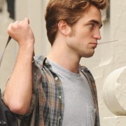 26 Junio-Para Recordar: Robert Pattinson en el Set de Remember Me (Junio 2009) 26304f138108559