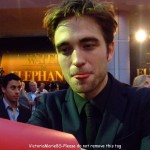 24 Junio-Nuevo Relato Fan + Fotos de Robert Pattinson en la Premiere de WFE en Londres 7c091c137789033