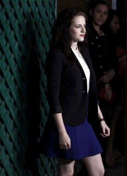 Kristen Stewart - Imagenes/Videos de Paparazzi / Estudio/ Eventos etc. - Página 22 536290184851457