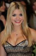 Holly Willoughby  E4d085188342947