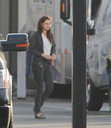 Kristen Stewart - Imagenes/Videos de Paparazzi / Estudio/ Eventos etc. - Página 22 203dbf188567404