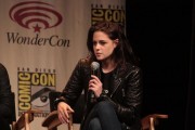 Kristen Stewart - Imagenes/Videos de Paparazzi / Estudio/ Eventos etc. - Página 22 5ef370180381077