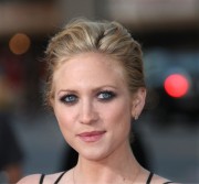 Brittany Snow C2aed4197667570