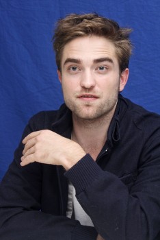 Breaking Dawn Press Conf. portraits 42e973158704158