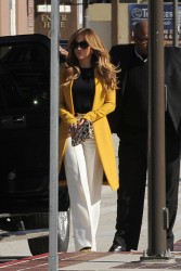 JLo Imágenes >> Apariciones, paparazzi, candids... - Página 5 0b116f164449443