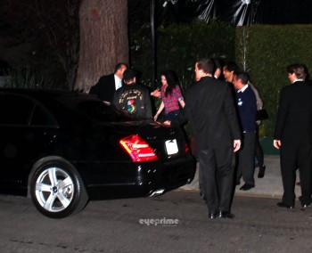 Robsten - Imagenes/Videos de Paparazzi / Estudio/ Eventos etc. - Página 6 F4610a176730213