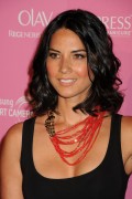 Olivia Munn 23bb30185835719