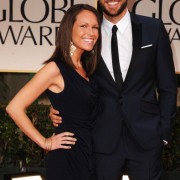 Zac (& Yvonne) en los Golden Globes 2012 4a2d45169983994