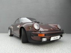 Porsche 911 (930) Turbo 3.0 88111e208981646