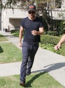 27 Septiembre-Rob en Los Angeles el 26 de Septiembre 2011 2f8739151231469