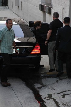 23 Agosto - Megapost: Robert en Jimmy Kimmel Live!  C637e4207298138