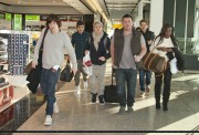 One Direction - Aeropuerto Heathrow rumbo a Los Angeles - 27 Enero 397cd3171990420