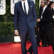 Zac (& Yvonne) en los Golden Globes 2012 5388c9170001592