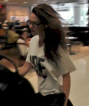 Kristen Stewart - Imagenes/Videos de Paparazzi / Estudio/ Eventos etc. - Página 27 41b489209367376