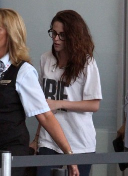 Kristen Stewart - Imagenes/Videos de Paparazzi / Estudio/ Eventos etc. - Página 27 757149209369392