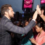 Zac en los Peoples Choice Awards A1bcdd169267674