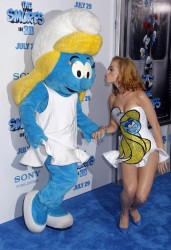 Katy Perry na premiere do filme "The Smurfs" 0cb296172273442