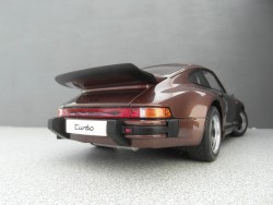 Porsche 911 (930) Turbo 3.0 65dea6208981651