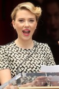 Scarlett Johansson Aa2232188282374