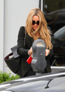 Amanda Bynes - in Jeans..... - Beverly Hills candids - 11 giu 09 E69c0d39034707